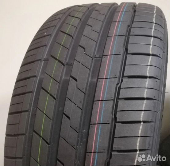 Hankook Ventus S1 Evo 3 K127 255/30 R20 и 275/30 R20 97Y