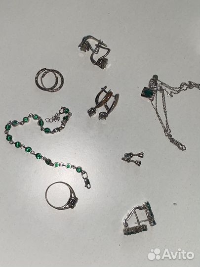Серебряные украшения (серьги, кольцо, цепочка)