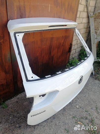 Крышка багажника на Tiguan 2