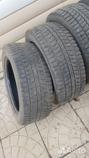 Dunlop SP Winter Ice 01 205/55 R16 94T