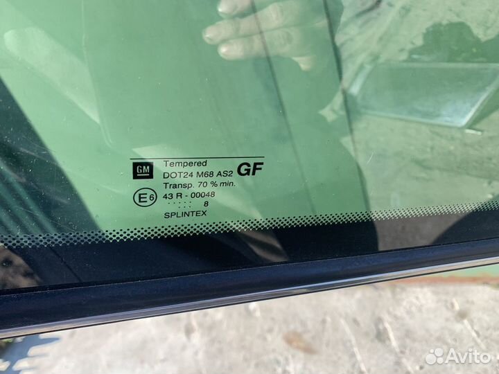 Стекло задние глухое левое Vectra B универ