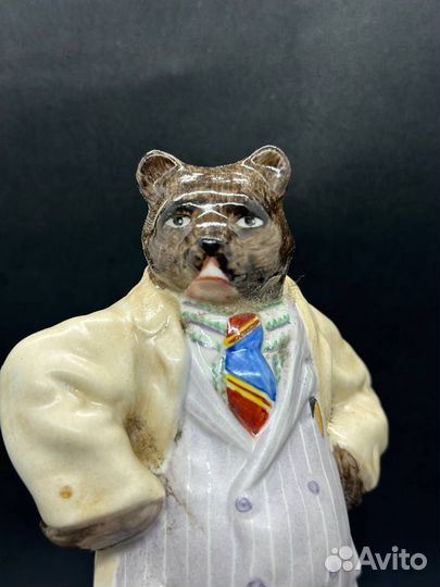 Статуэтка фарфор