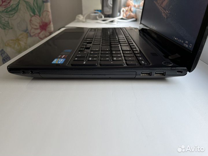 Ноутбук Samsung NP350E5C-S06RU