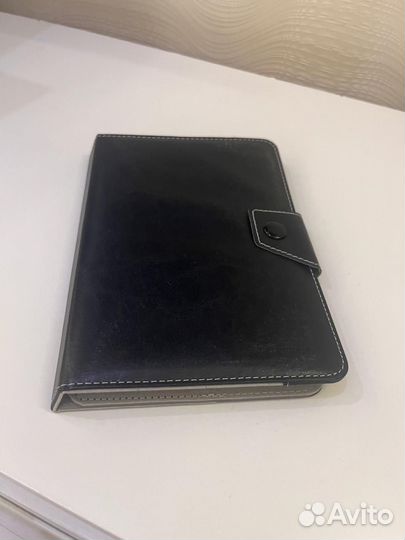 Чехол-книжка IT-Baggage ituni79-1 универсальный 7