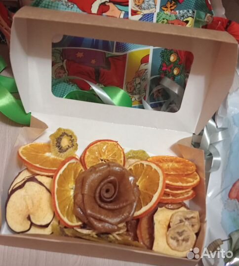 Розы из пастилы, фрипсы, цукаты