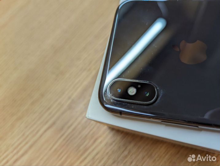 iPhone X, 64 ГБ