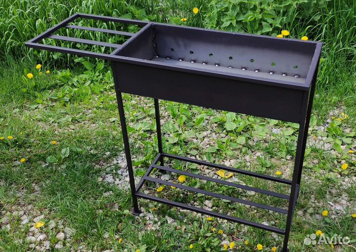 Мангал «Дачный» с боковой подставкой