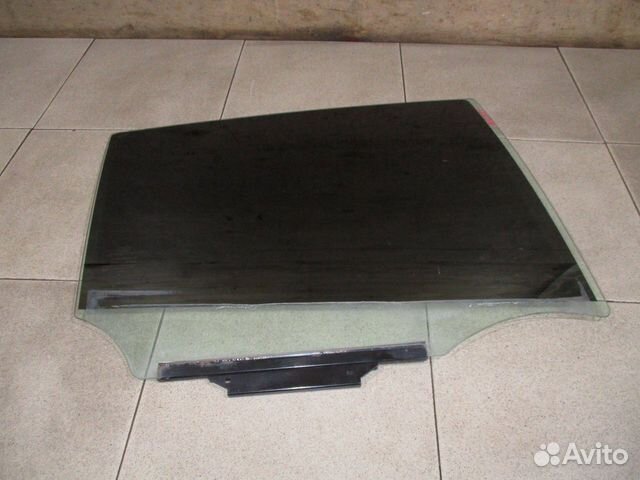 Стекло двери задней правой Hyundai i20 (PB)