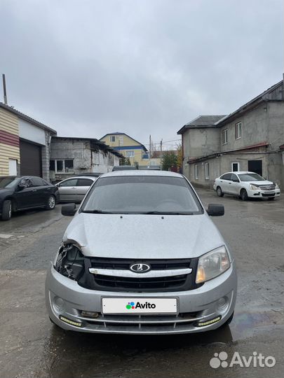 LADA Granta 1.6 МТ, 2012, битый, 130 000 км