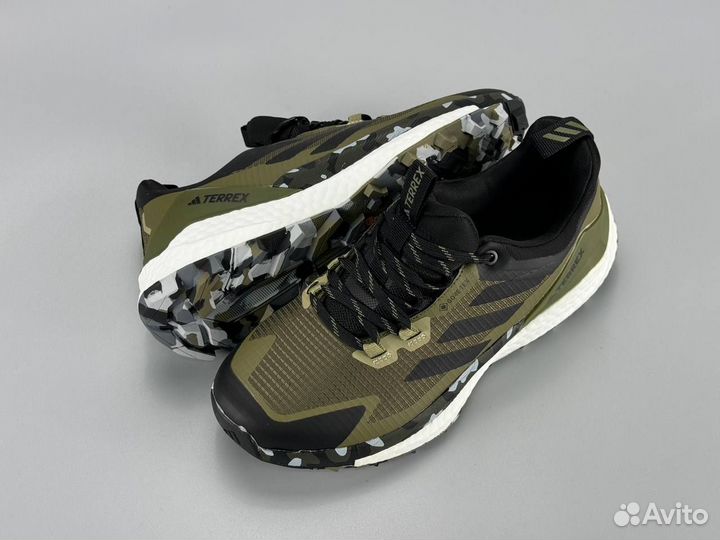 Кроссовки adidas terrex