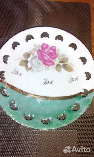 2 праздничных сервиза