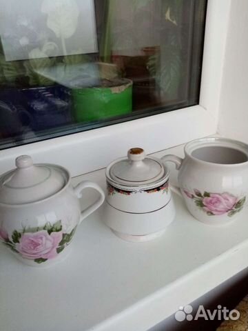 Чайник, сахарница