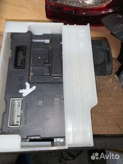 Блок замка зажигания Renault Kaptur H4M