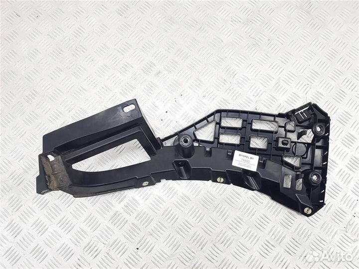 95B807453A Крепление бампера заднего Porsche Macan