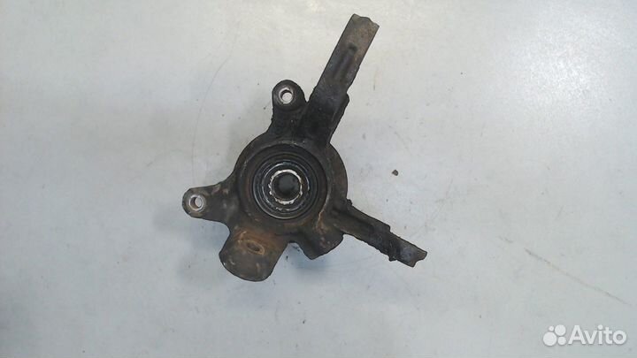 Ступица (кулак, цапфа) Nissan Micra K11E, 2002