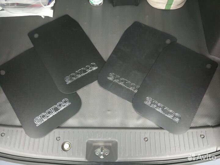 Брызговики универсальные, черные 22х37