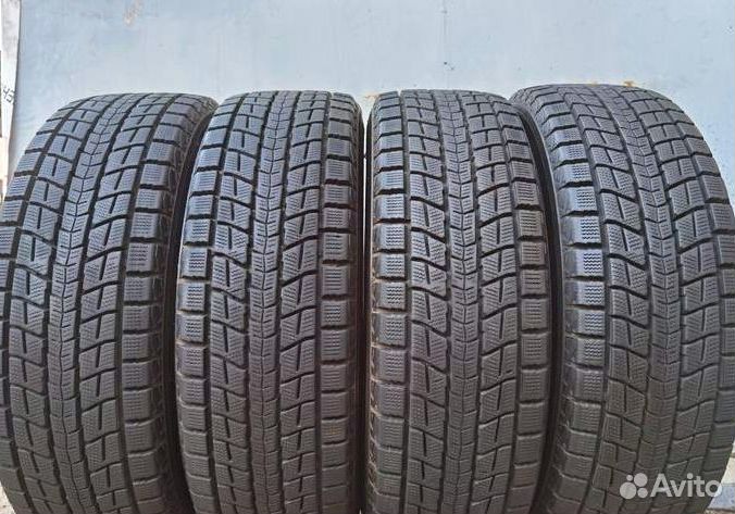 Dunlop Winter Maxx SJ8 215/60 R17 96Q