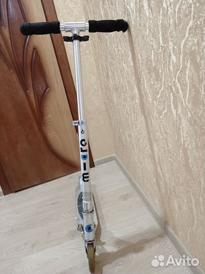 Самокат Micro Sprite