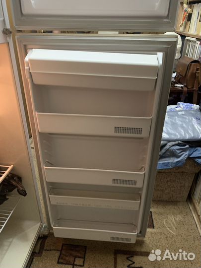 Холодильник бу рабочий