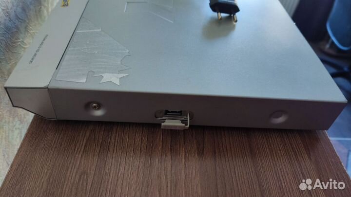 DVD-плеер BBK DV426SI + Микрофон Philips