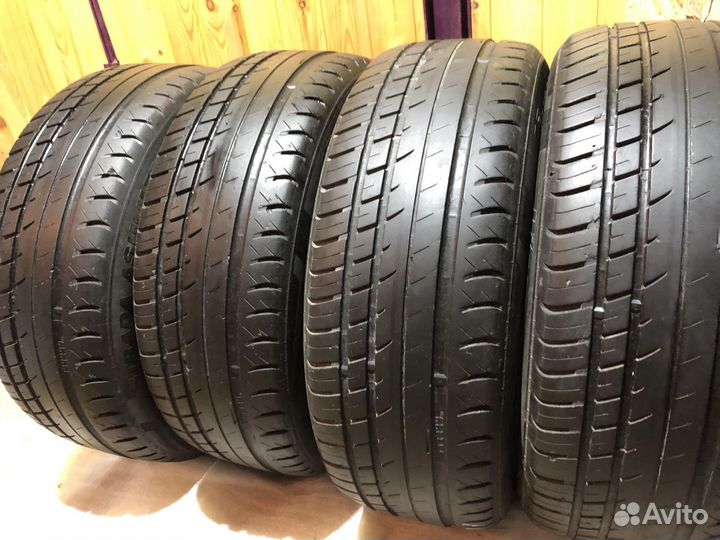 Viatti Strada Asimmetrico V-130 205/55 R16