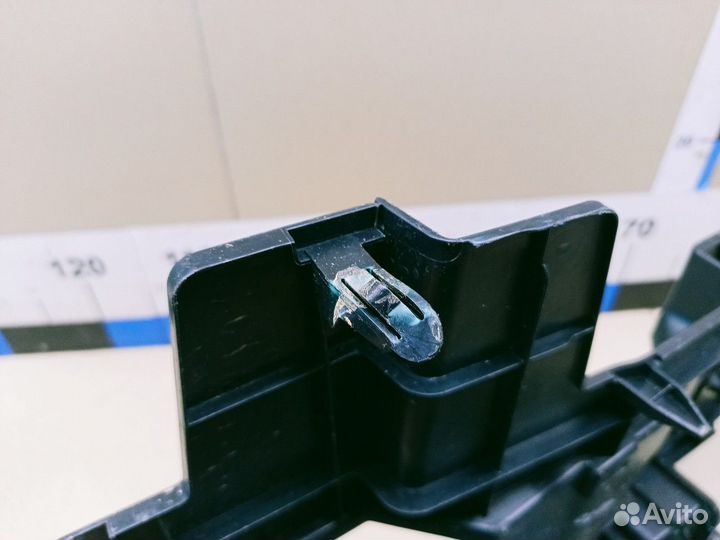 Накладка (кузов внутри) RAV 4 2013