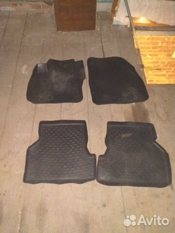 Автомобильные коврики резиновые