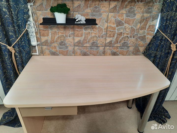 Письменный стол Лазурит