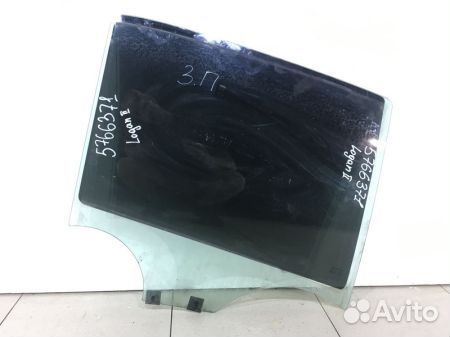 Стекло задней правой двери