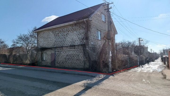 Дом 169 м² на участке 4,5 сот.