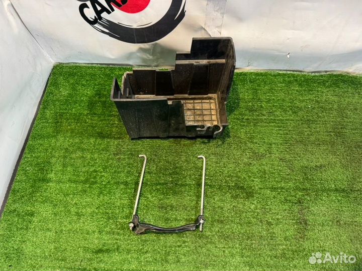 Крепление аккумулятора Honda Stepwgn RP3 L15B 2015