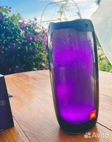 Портативная колонка jbl