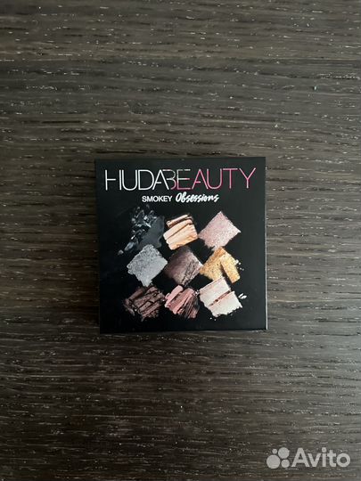 Тени для век Huda Beauty Smokey Obsessions