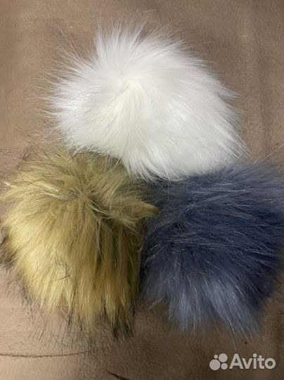 Помпоны 3 шт