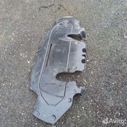 Защита задняя бмв 5 г30 2019г