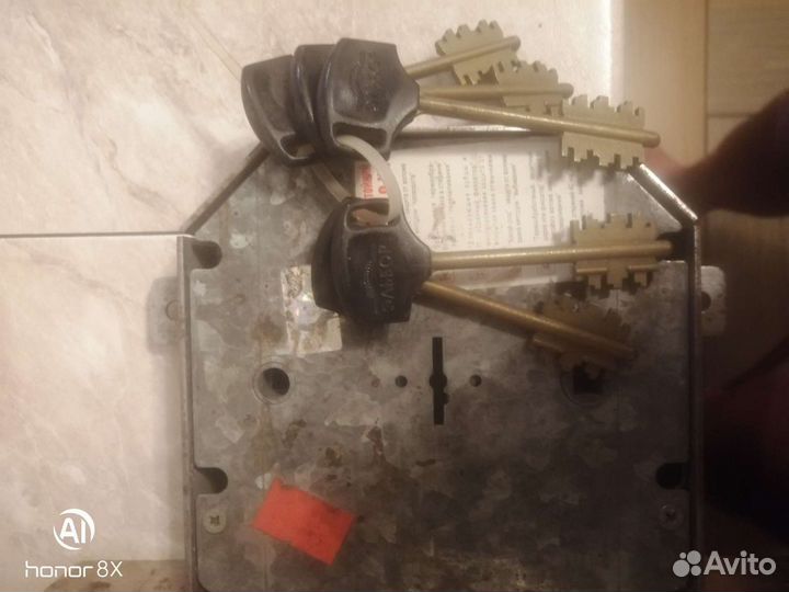 Замок для гаража