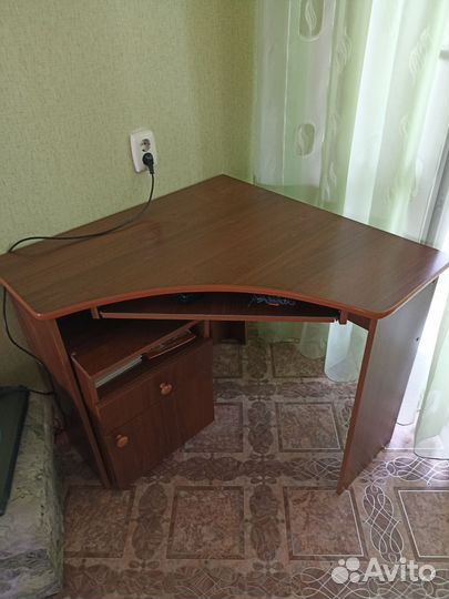 Компьютерный стол бу