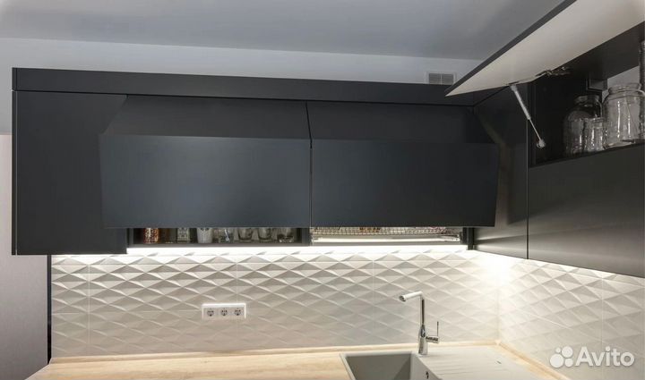 Кухонный гарнитур прямой под потолок