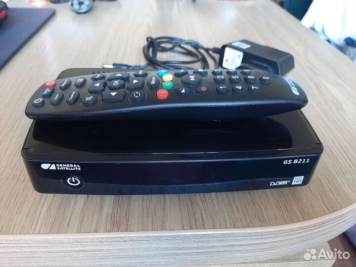 Приставка,Ресивер триколор тв GS B211 бу