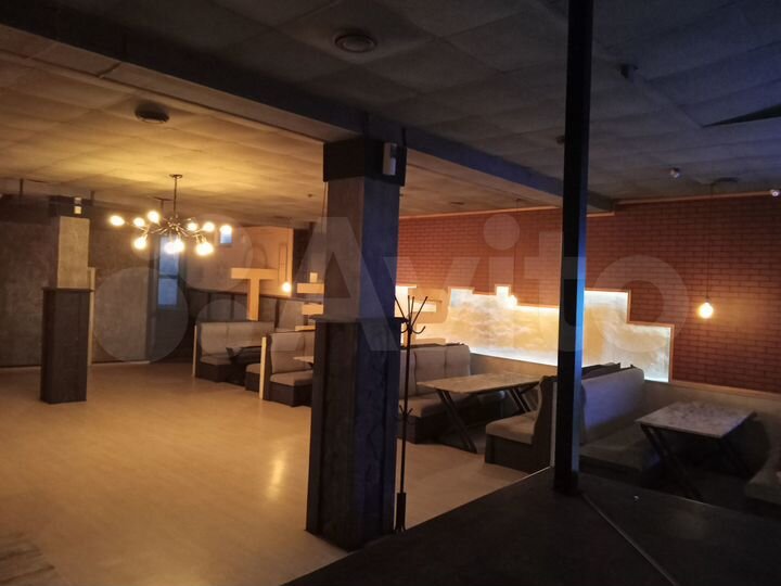 Помещение общественного питания, 300 м²