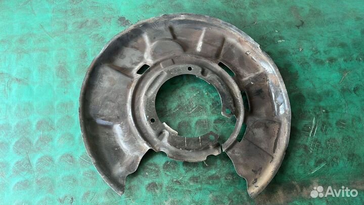 Кожух тормозного диска задний левый Bmw 3 F30
