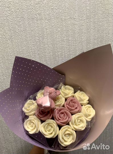 Сладкий подарок девушке