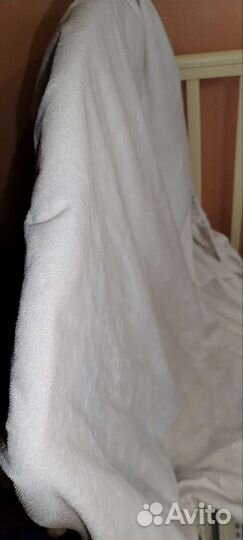 Детская кроватка с маятником