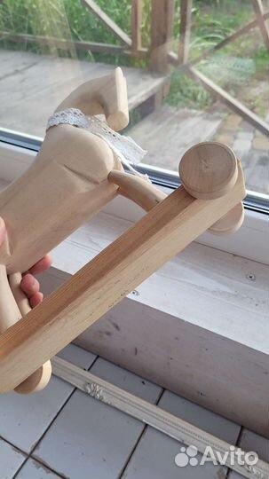 Лошадь интерьерная