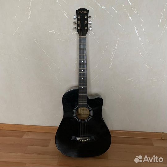 Акустическая гитара бу