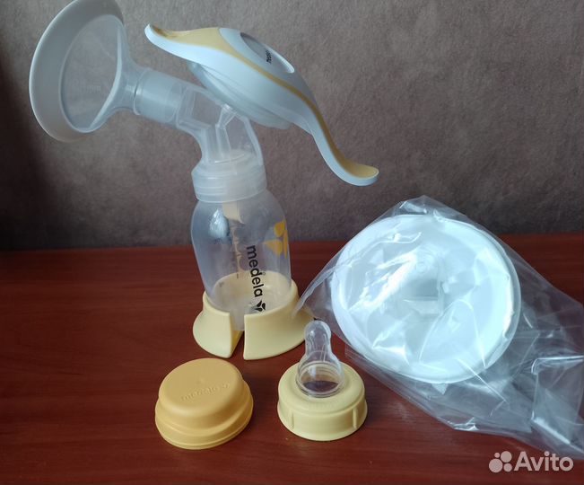 Молокоотсос medela ручной