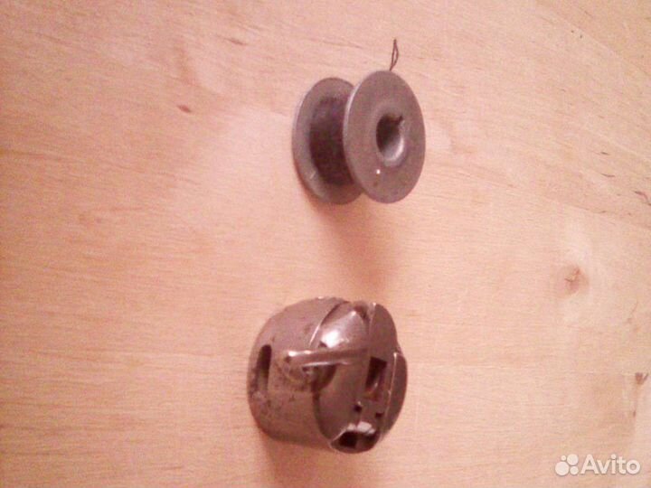 Челнок и шпуля для швейной машины