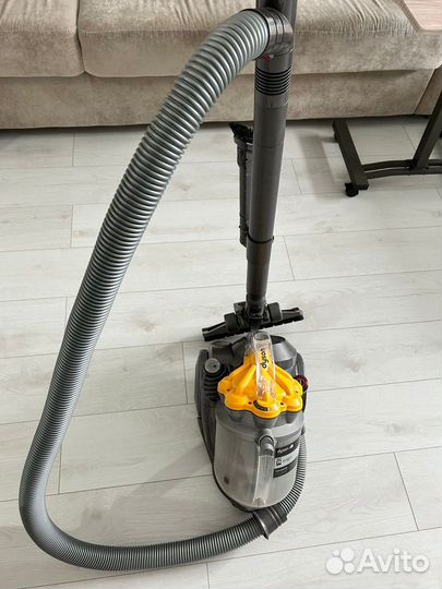 Пылесос Dyson