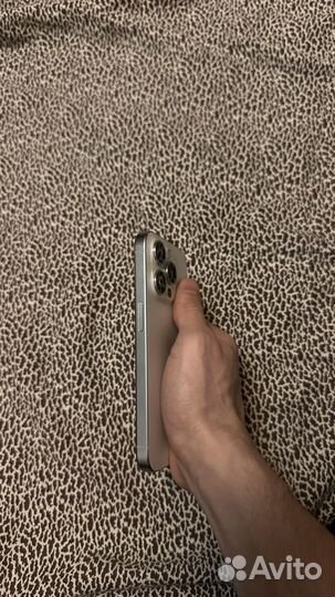 iPhone 15 Pro, 256 ГБ