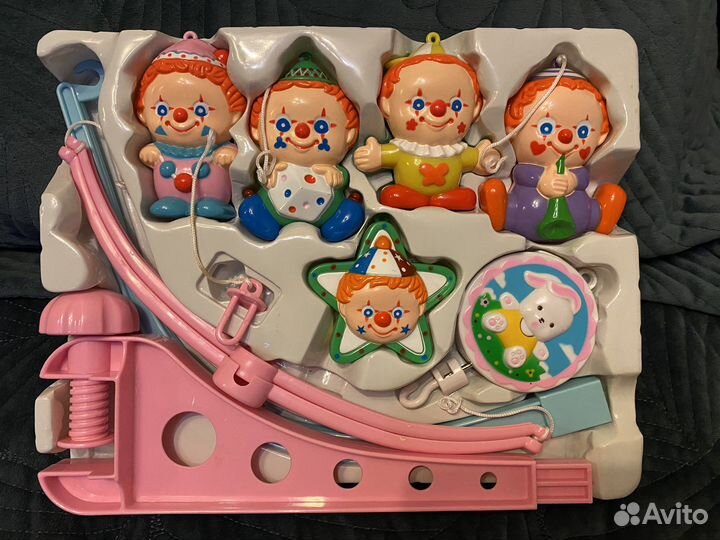 Мобиль на кроватку новый